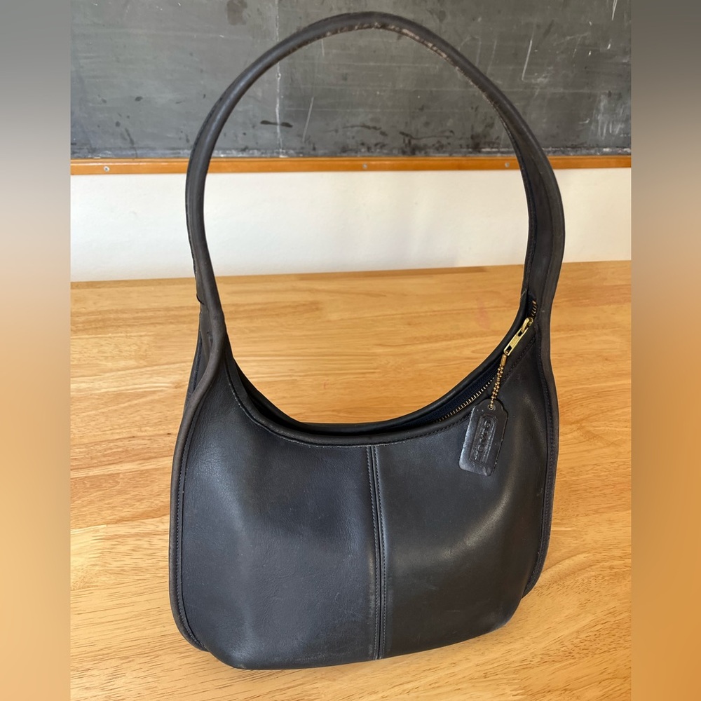 Coach Vintage Ergo Pocket Zip Bag Glovetanned Leather 9033 Black - Picture 3 of 12